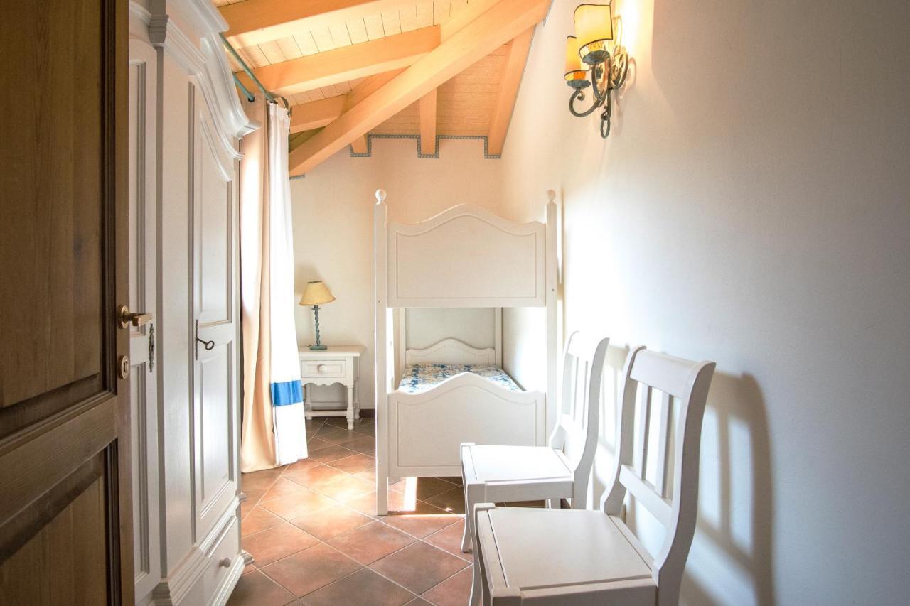 Il Giardino Degli Oleandri Aparthotel ลิเชียดิวักกา ภายนอก รูปภาพ
